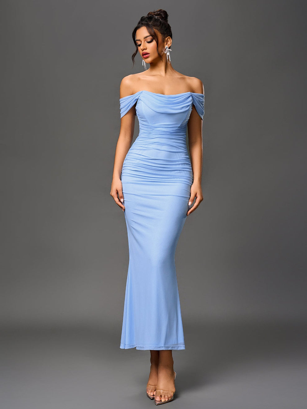 Vestido Estela Ajustado De Fiesta De Verano Elegante De Color Rosa Con Volantes En El Bajo Y Hombros Descubiertos