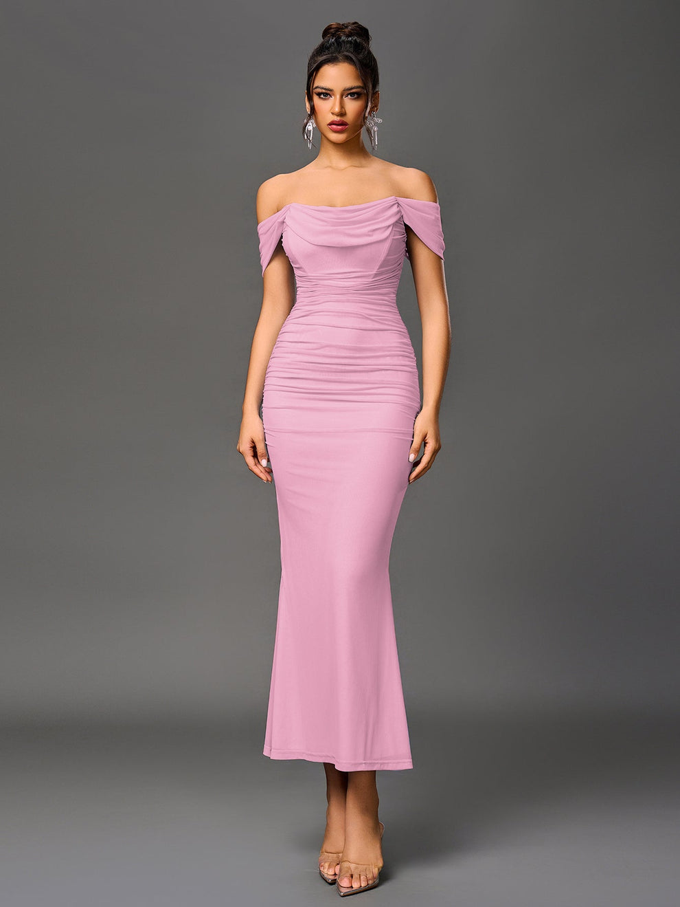 Vestido Estela Ajustado De Fiesta De Verano Elegante De Color Rosa Con Volantes En El Bajo Y Hombros Descubiertos