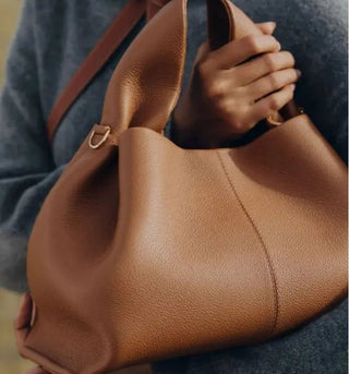 Mujer Bolso con asa superior y detalle de costura