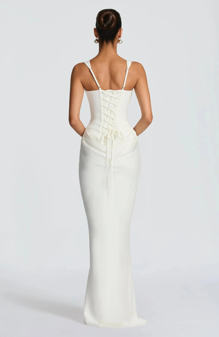 Vestido largo ajustado con espalda descubierta para mujer