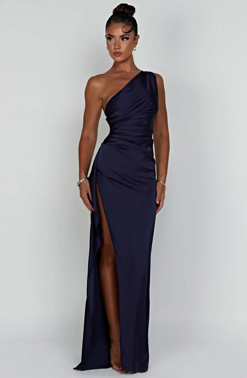 Muriëlle | Hermoso vestido de noche asimétrico con elegante abertura