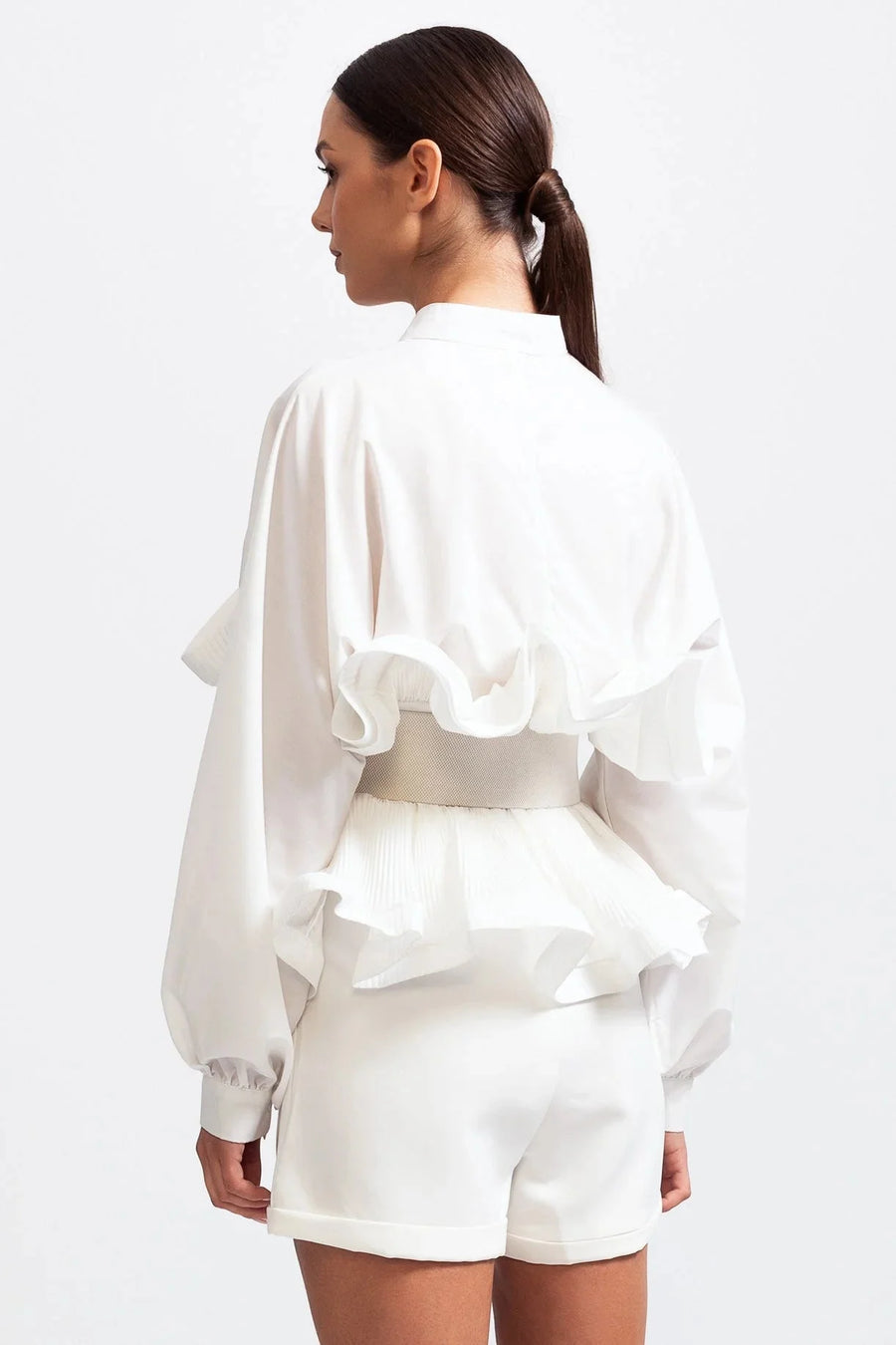 Blusa de mujer con volantes y mangas voluminosas
