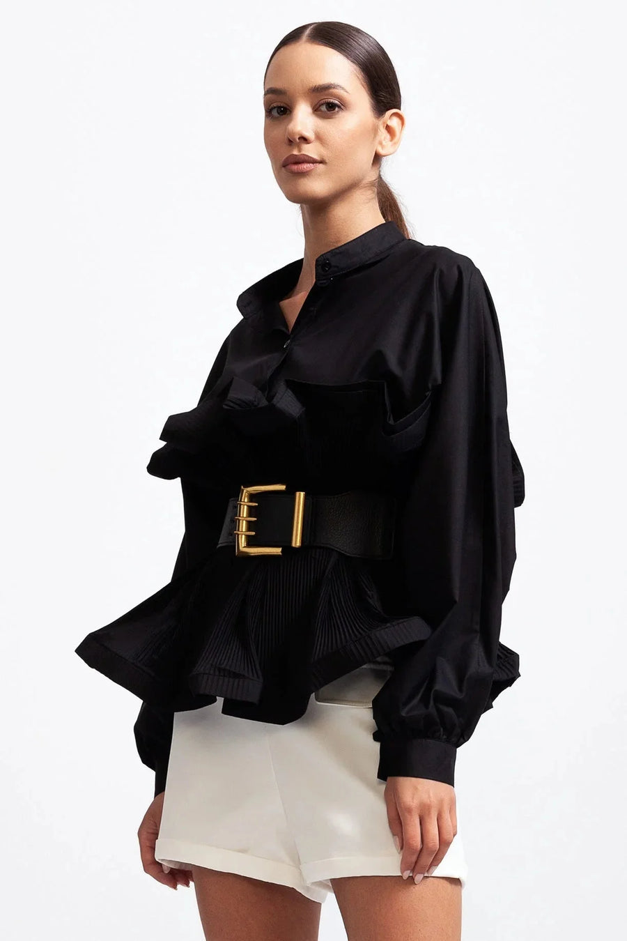 Blusa de mujer con volantes y mangas voluminosas