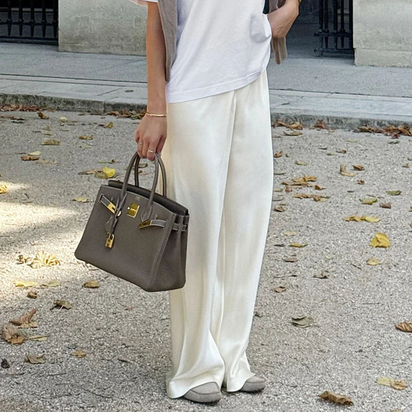 Pantalones elegantes de satén de pierna ancha